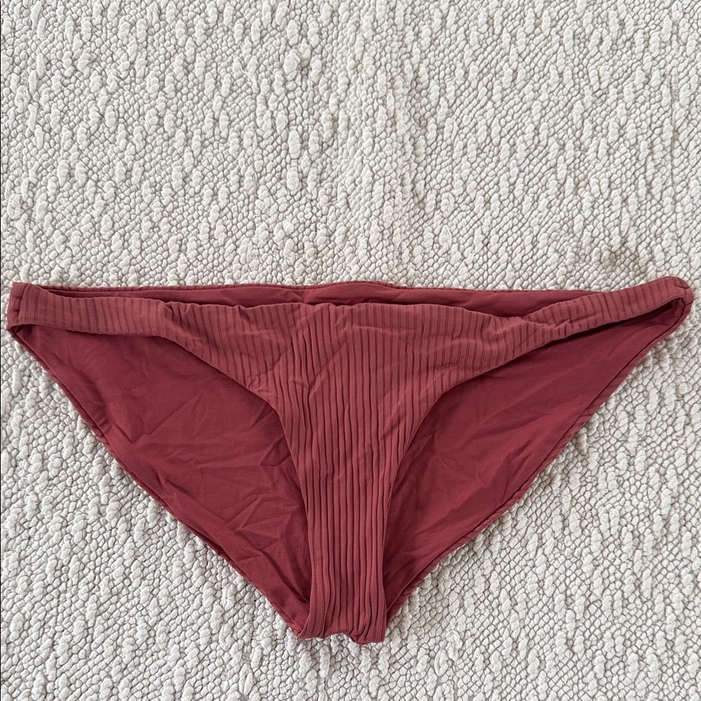 Vitamin A Luciana Bottoms